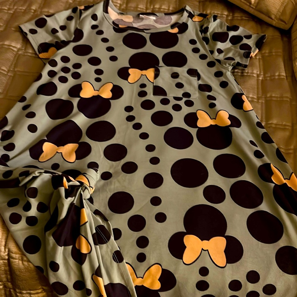 Lularoe Disney Carly dress Minnie Mouse